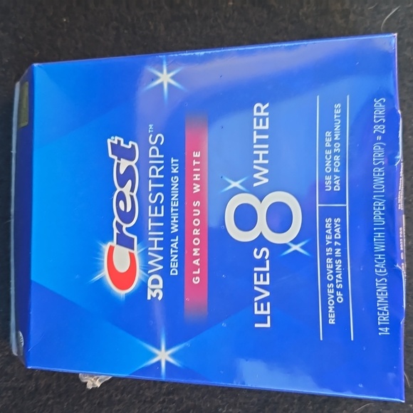 Crest 3D Whitestrips - Picture 2 of 5